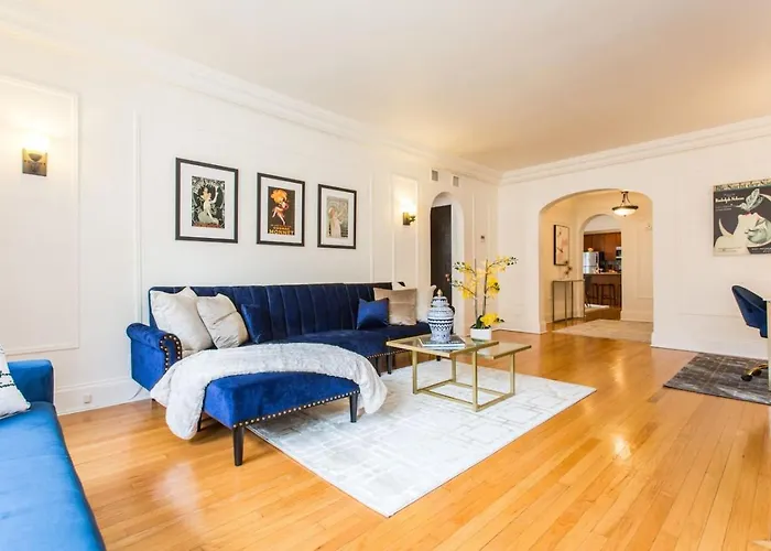 Downtown Magnificent Mile Sleep 20 6bd-6ba