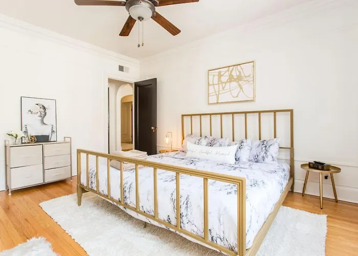 Downtown Magnificent Mile Sleep 20 6bd-6ba Apartamento