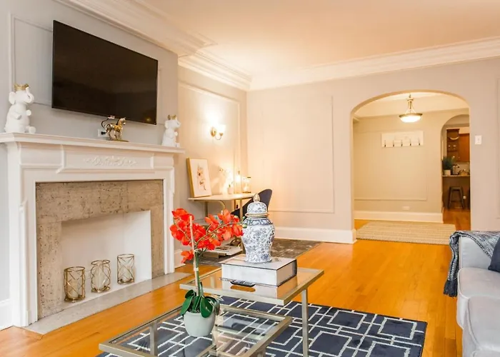 Downtown Magnificent Mile Sleep 20 6bd-6ba * Chicago