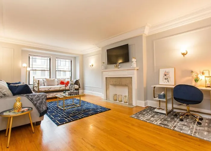 Downtown Magnificent Mile Sleep 20 6bd-6ba Chicago