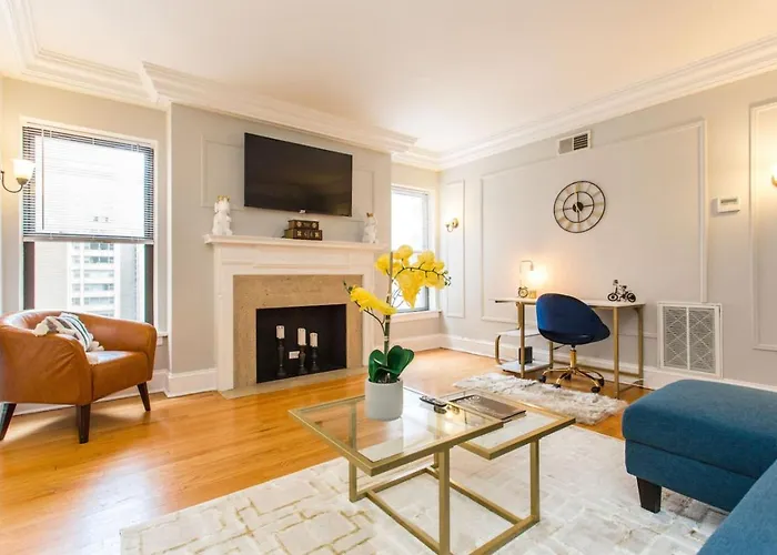Downtown Magnificent Mile Sleep 20 6bd-6ba *
