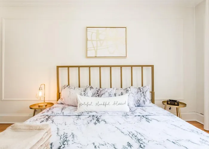 Downtown Magnificent Mile Sleep 20 6bd-6ba Chicago